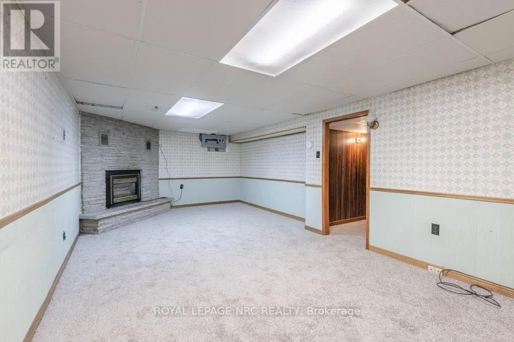 10 RIDGEVIEW AVENUE