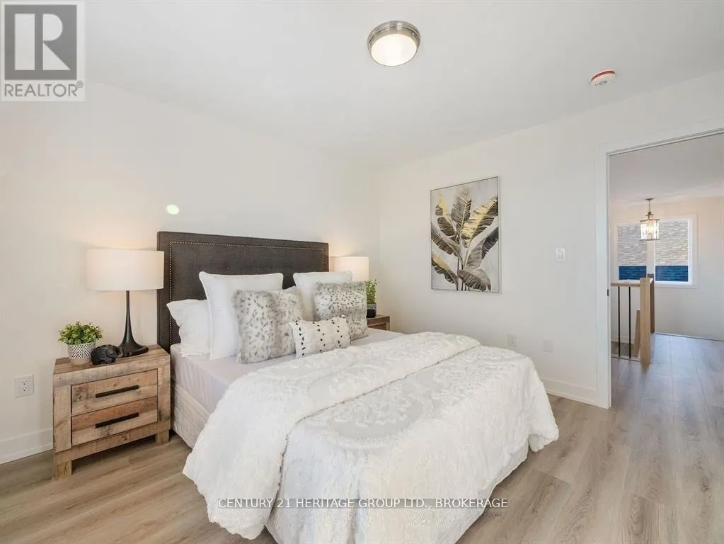 42(LOT 20) DUSENBURY DRIVE