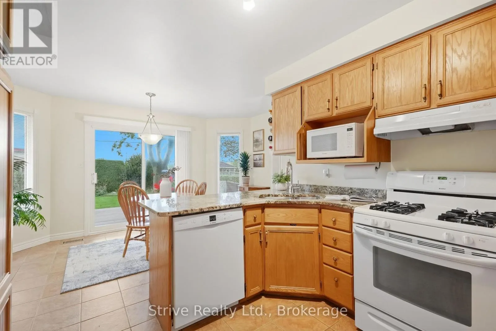 132 EAST HOUSE CRESCENT