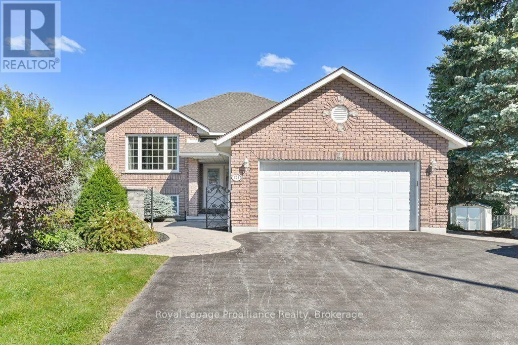 128 MAPLE DRIVE