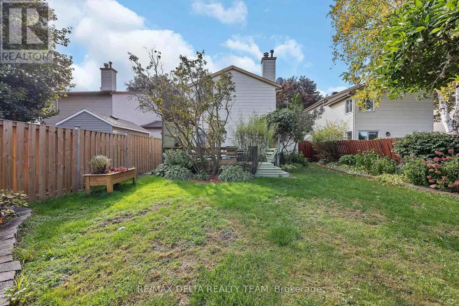 435 DUVERNAY DRIVE