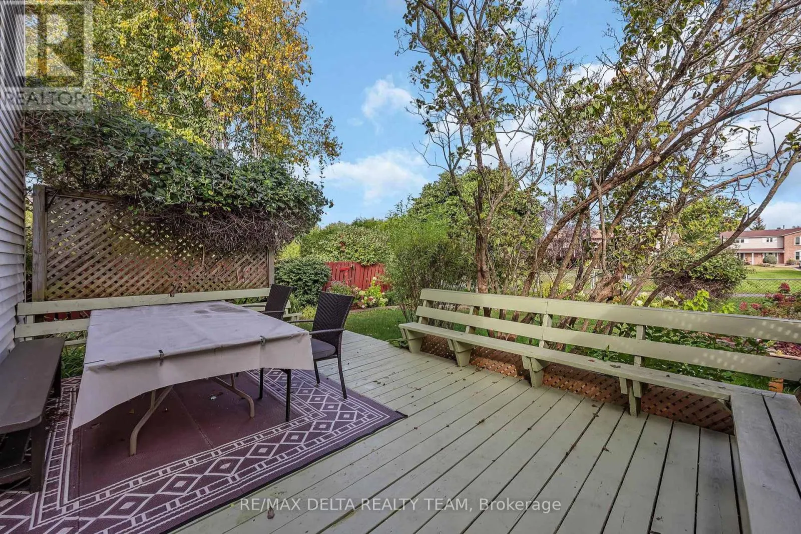 435 DUVERNAY DRIVE