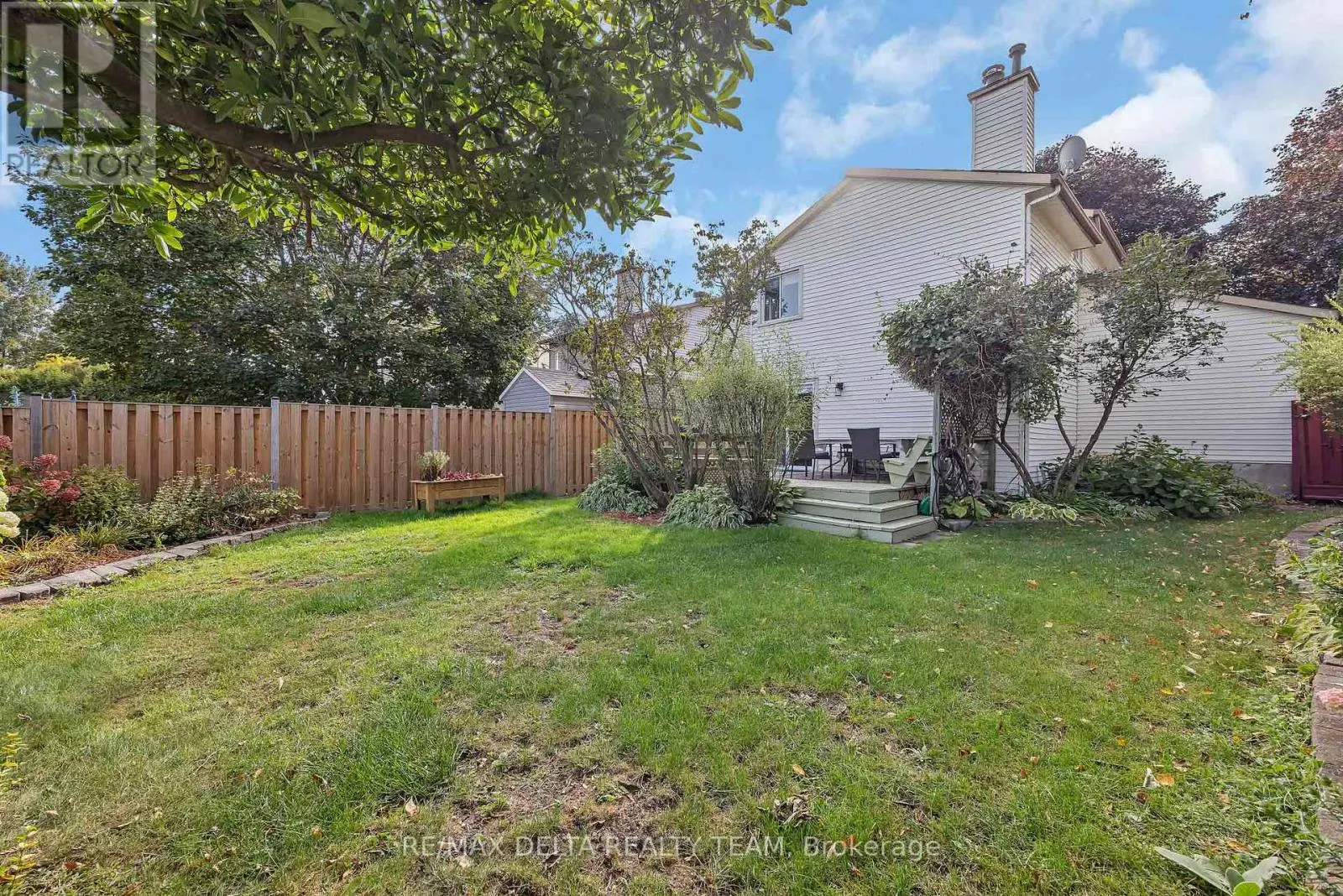 435 DUVERNAY DRIVE