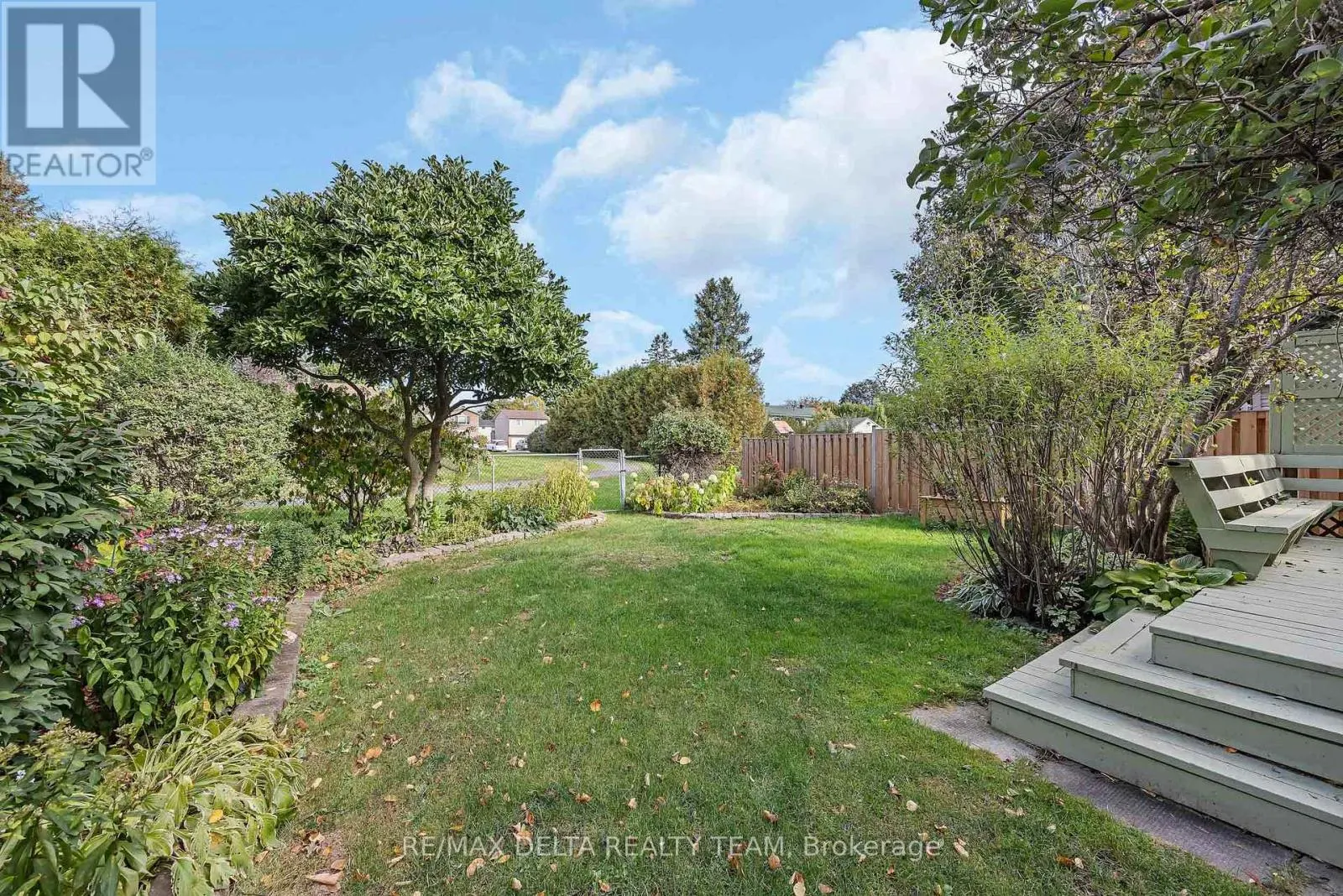 435 DUVERNAY DRIVE