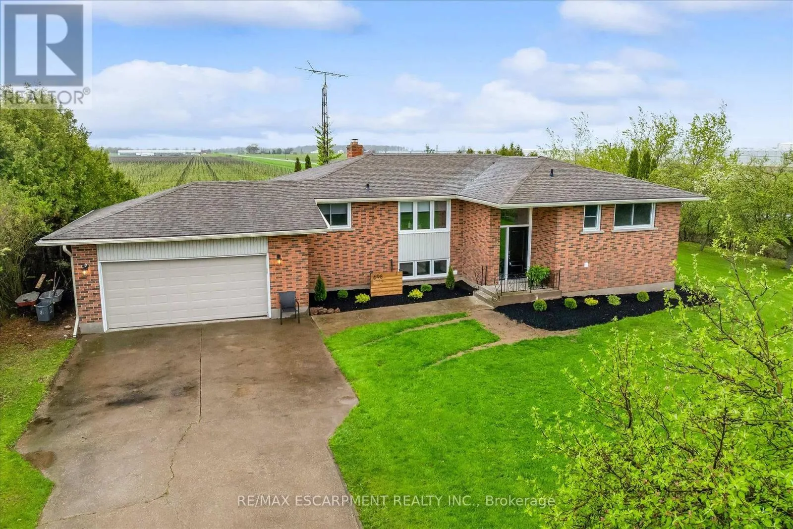 698 CONCESSION 6 ROAD