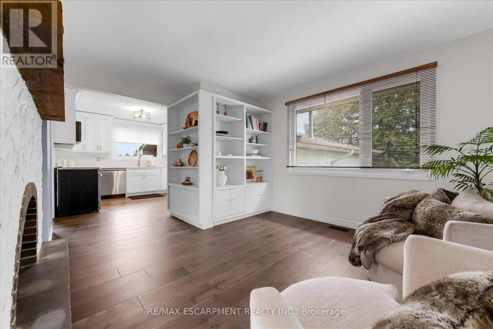 698 CONCESSION 6 ROAD