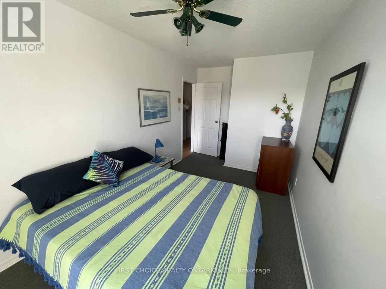 186 - 825 CAHILL DRIVE W