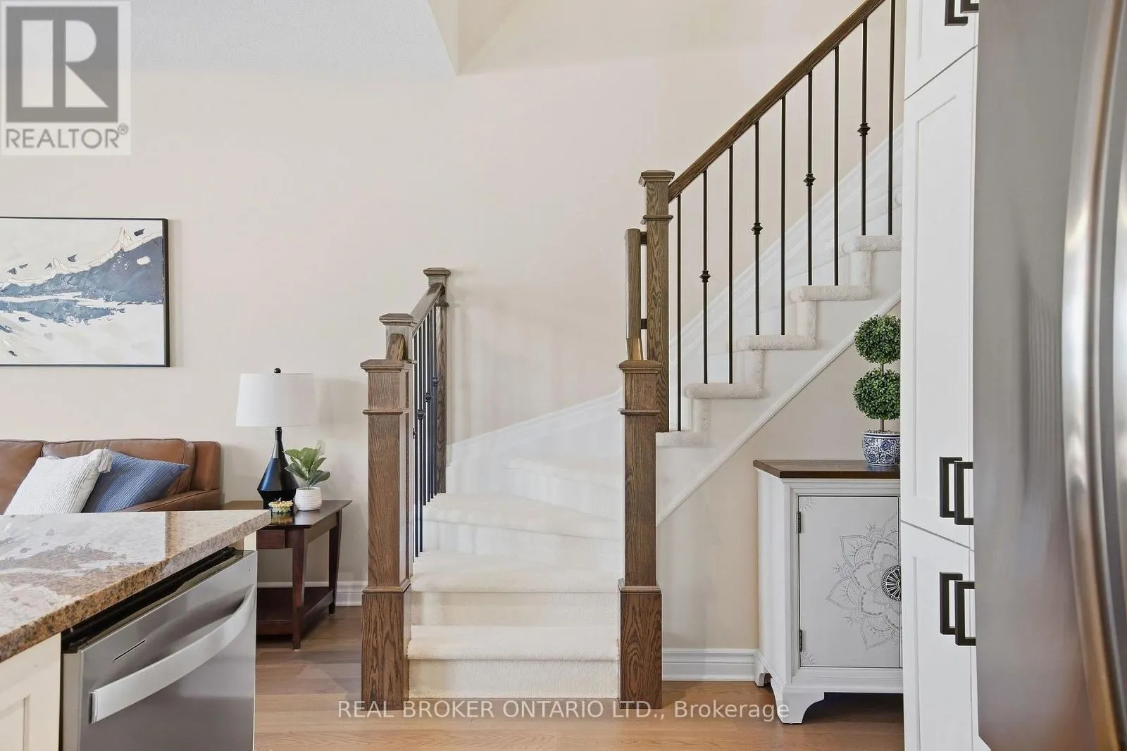 2221 ANGELICA AVENUE