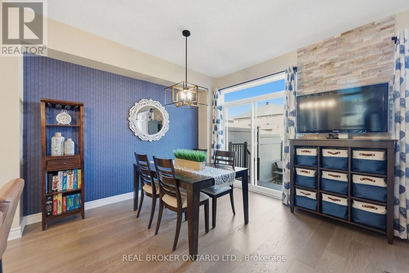 2221 ANGELICA AVENUE