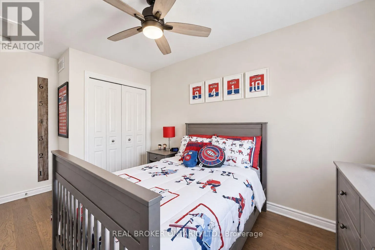 2221 ANGELICA AVENUE