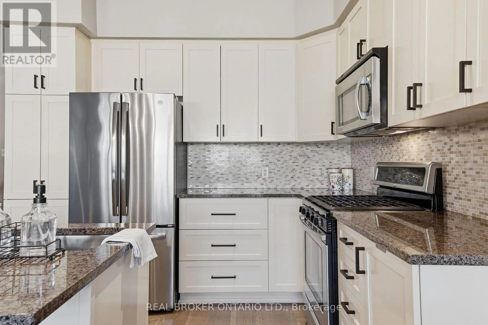 2221 ANGELICA AVENUE