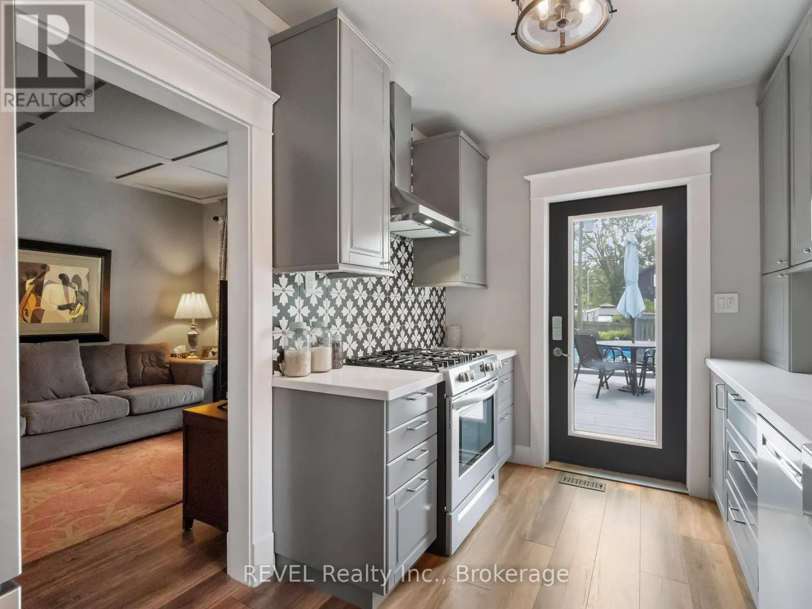 259 DUFFERIN STREET