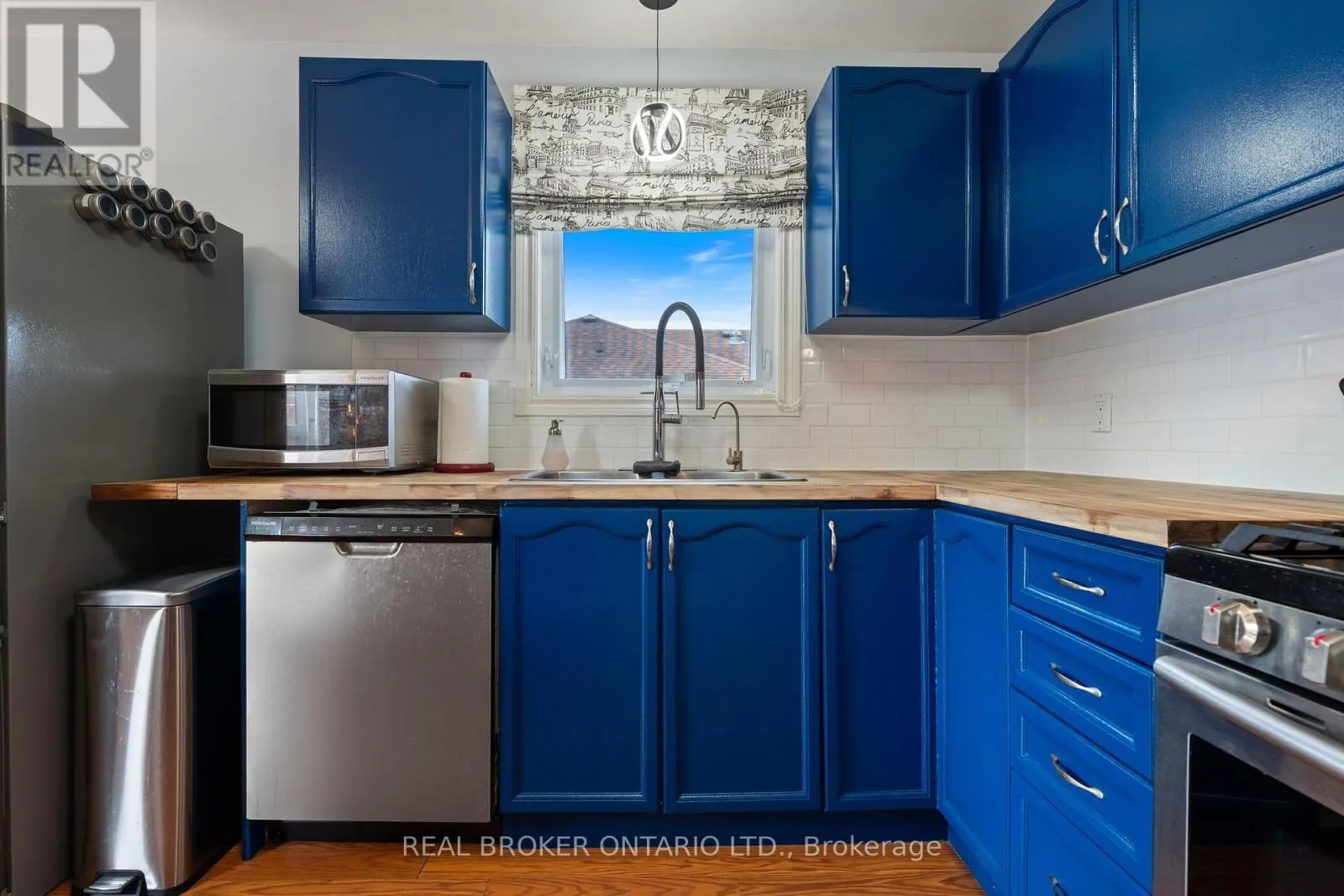 31 BECKETT BOULEVARD