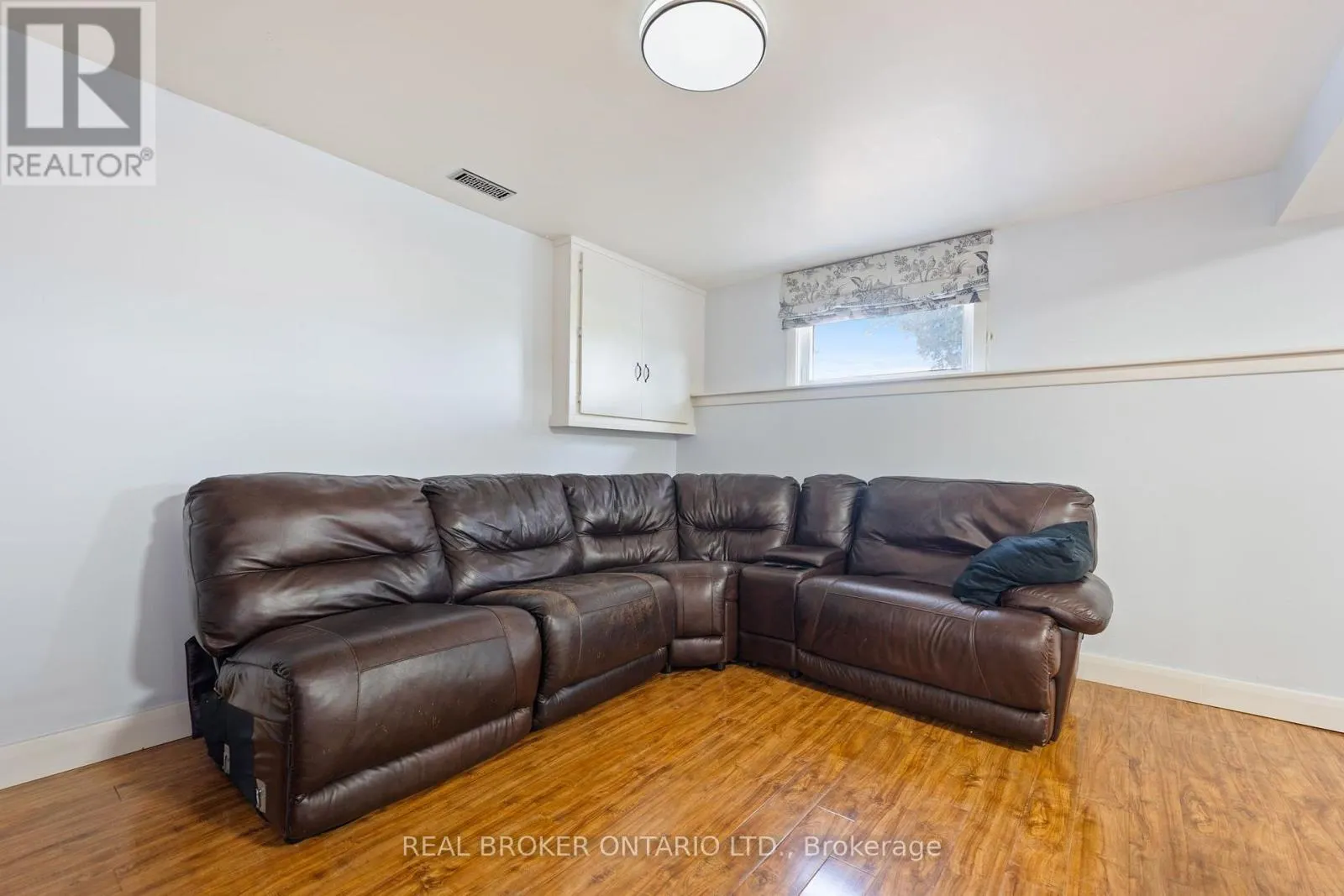 31 BECKETT BOULEVARD