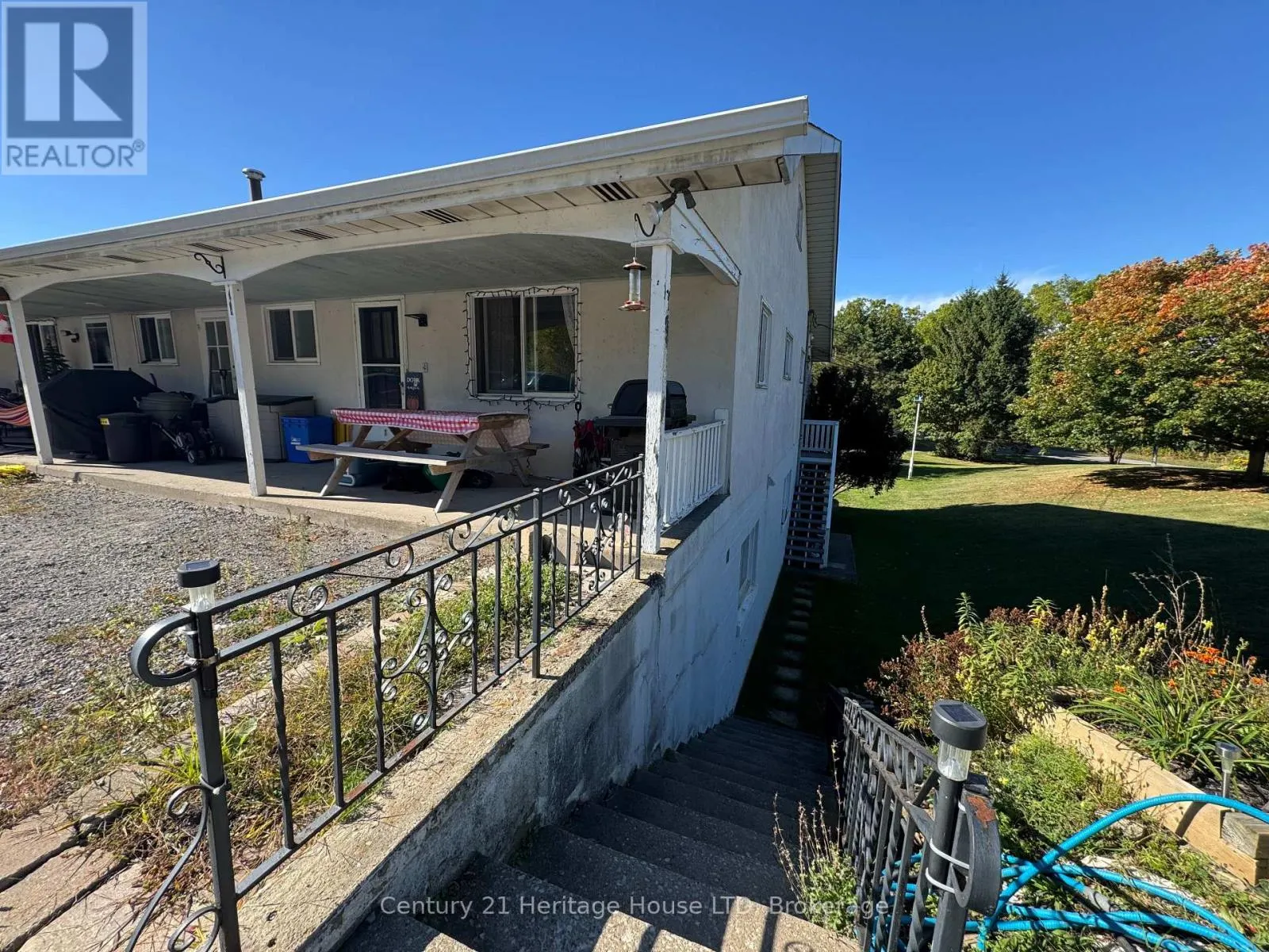 UNIT 1 - 1022 RIDGE ROAD #Unit 1