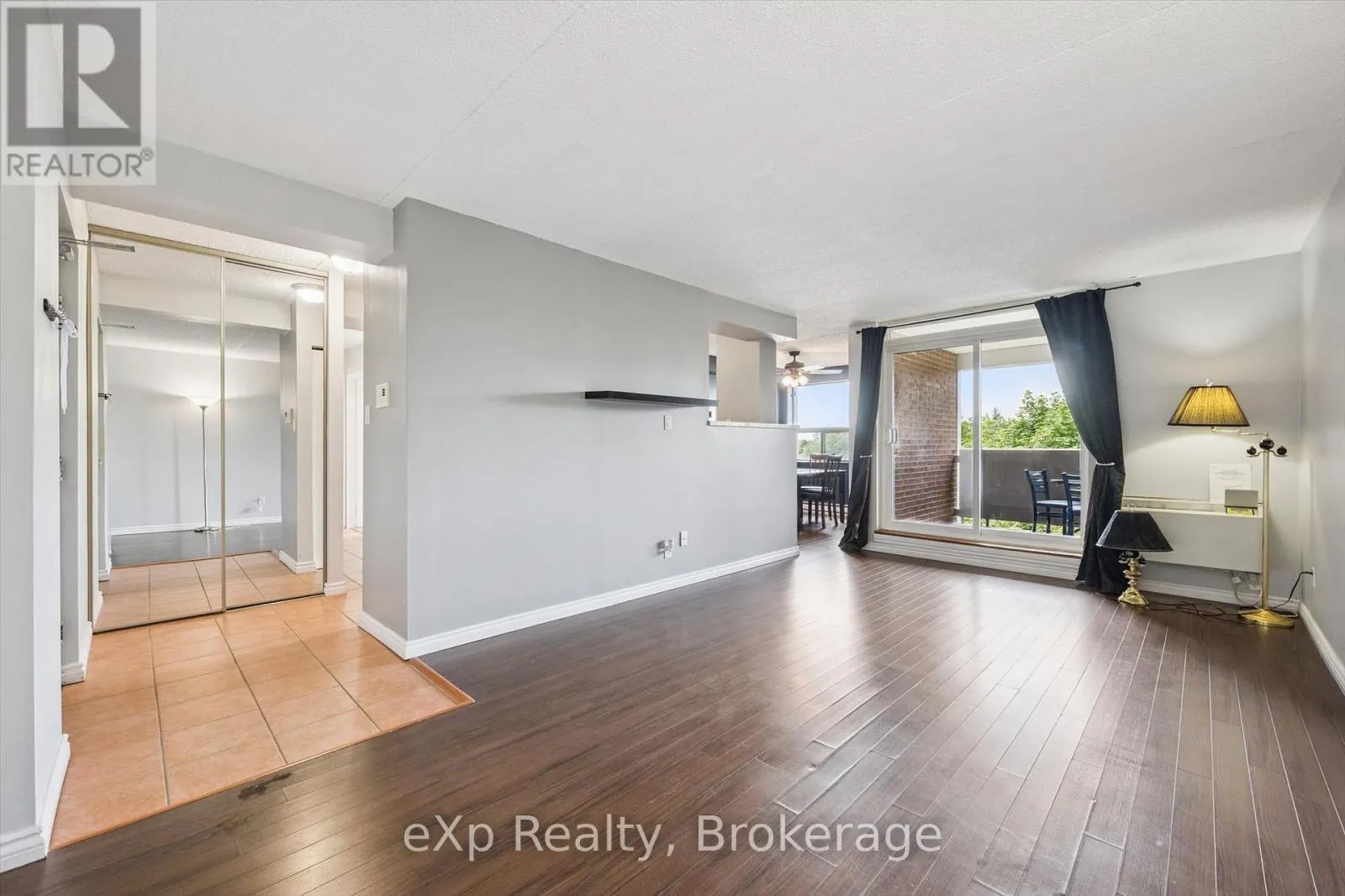 404 - 65 SILVERCREEK PARKWAY N #404