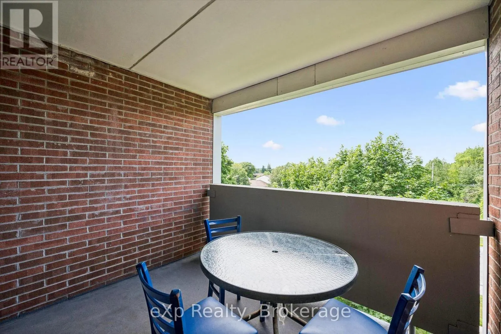404 - 65 SILVERCREEK PARKWAY N #404