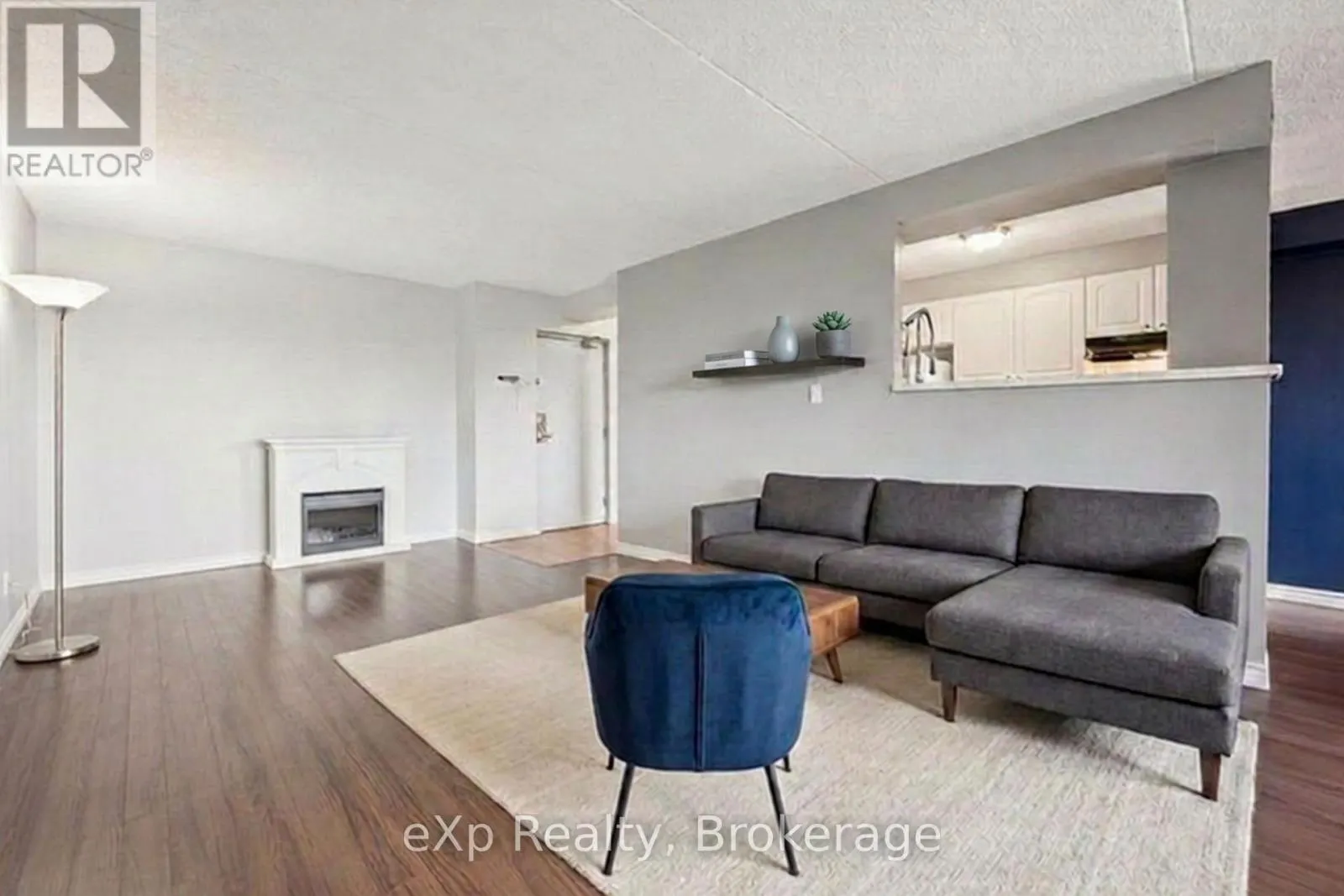 404 - 65 SILVERCREEK PARKWAY N #404