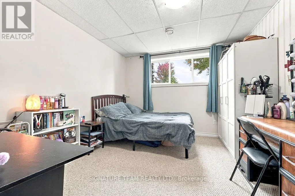 31 COCKCROFT CRESCENT