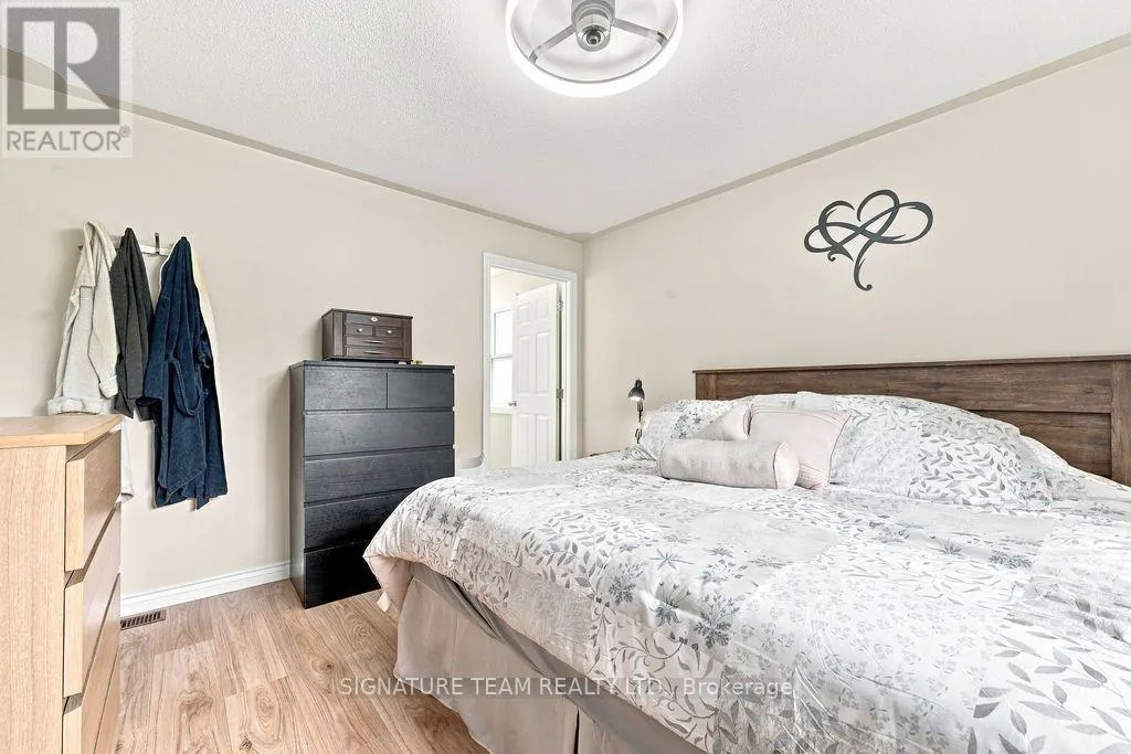 31 COCKCROFT CRESCENT