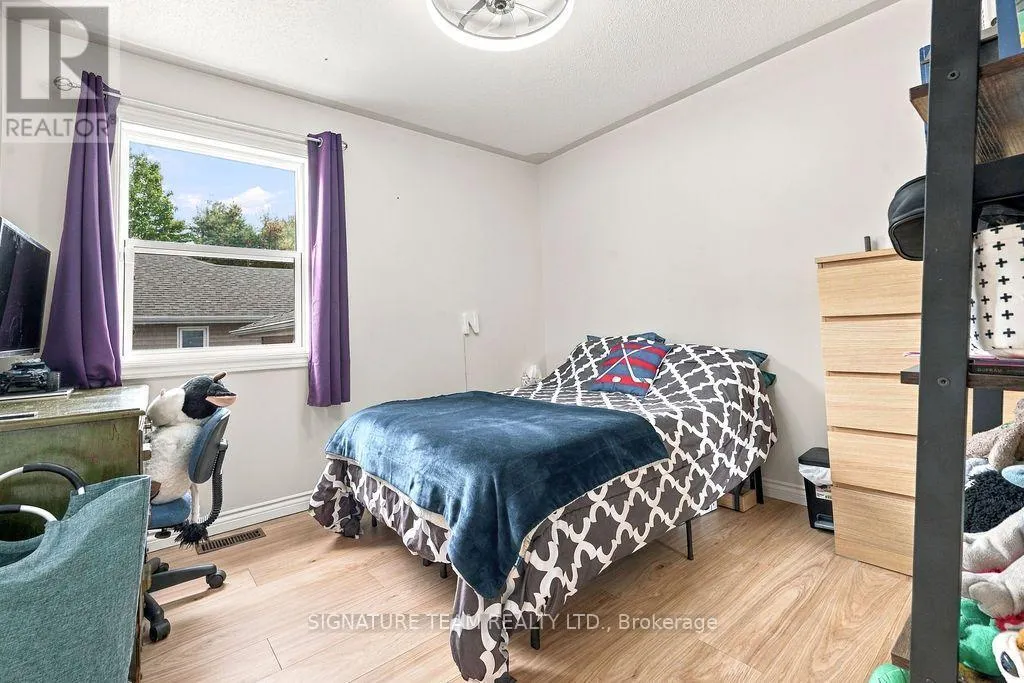 31 COCKCROFT CRESCENT