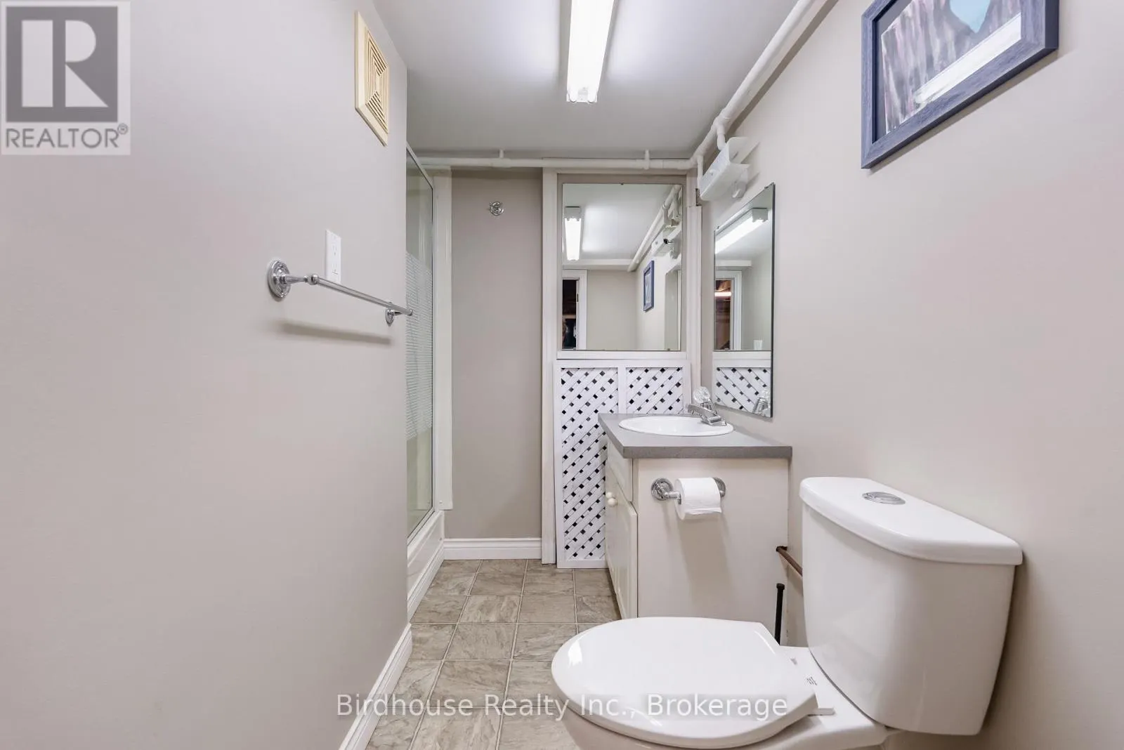 14 ANGELINE STREET S
