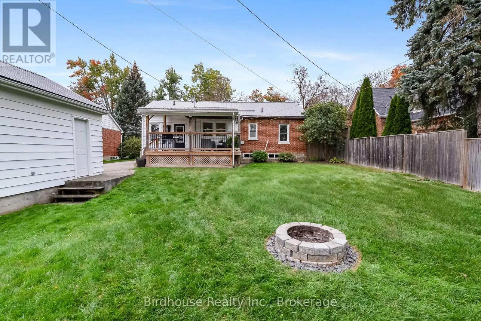 14 ANGELINE STREET S