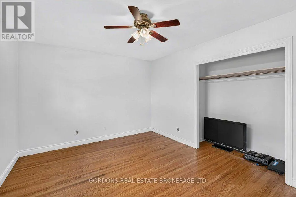 207 ROBERT WALLACE DRIVE