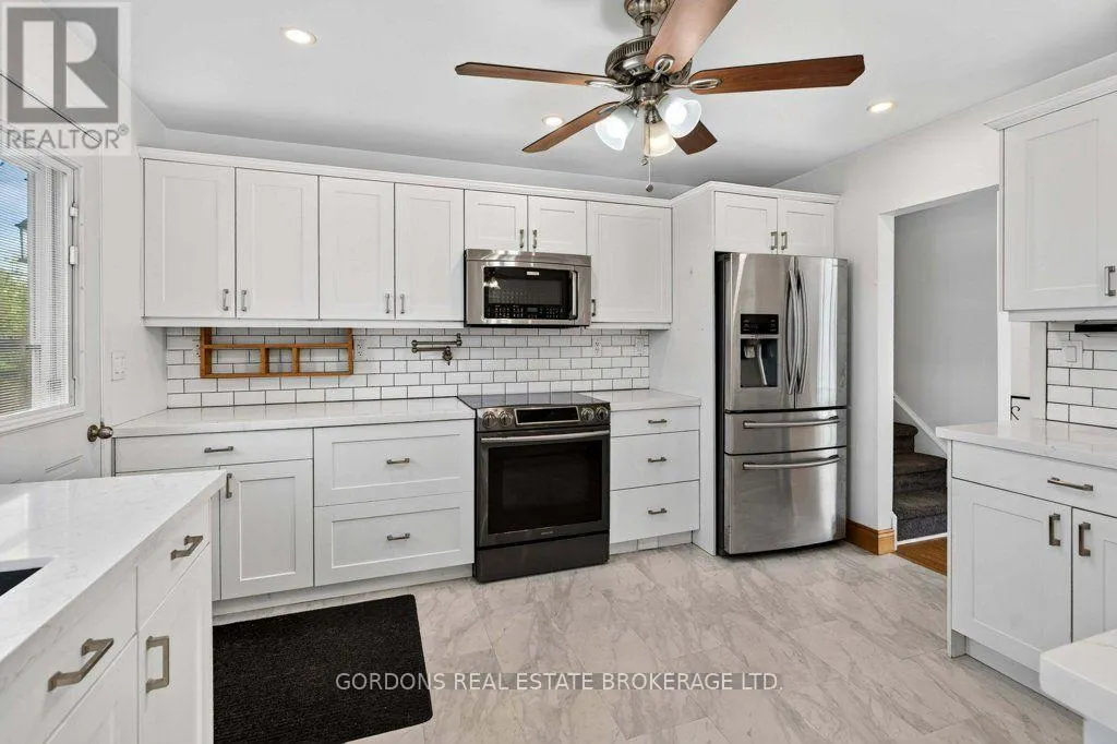 207 ROBERT WALLACE DRIVE