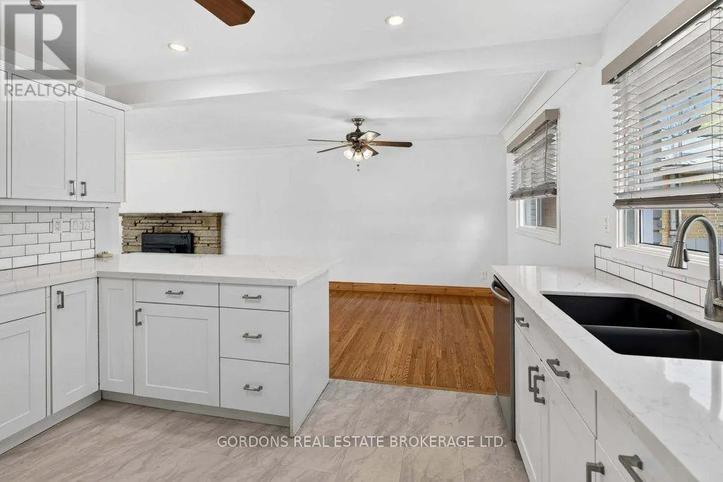 207 ROBERT WALLACE DRIVE