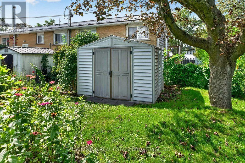 207 ROBERT WALLACE DRIVE