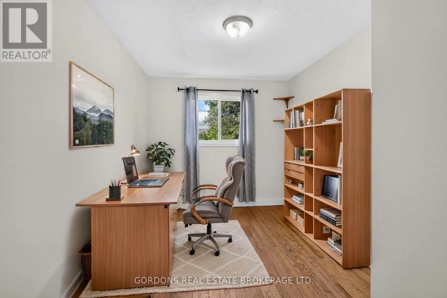 207 ROBERT WALLACE DRIVE