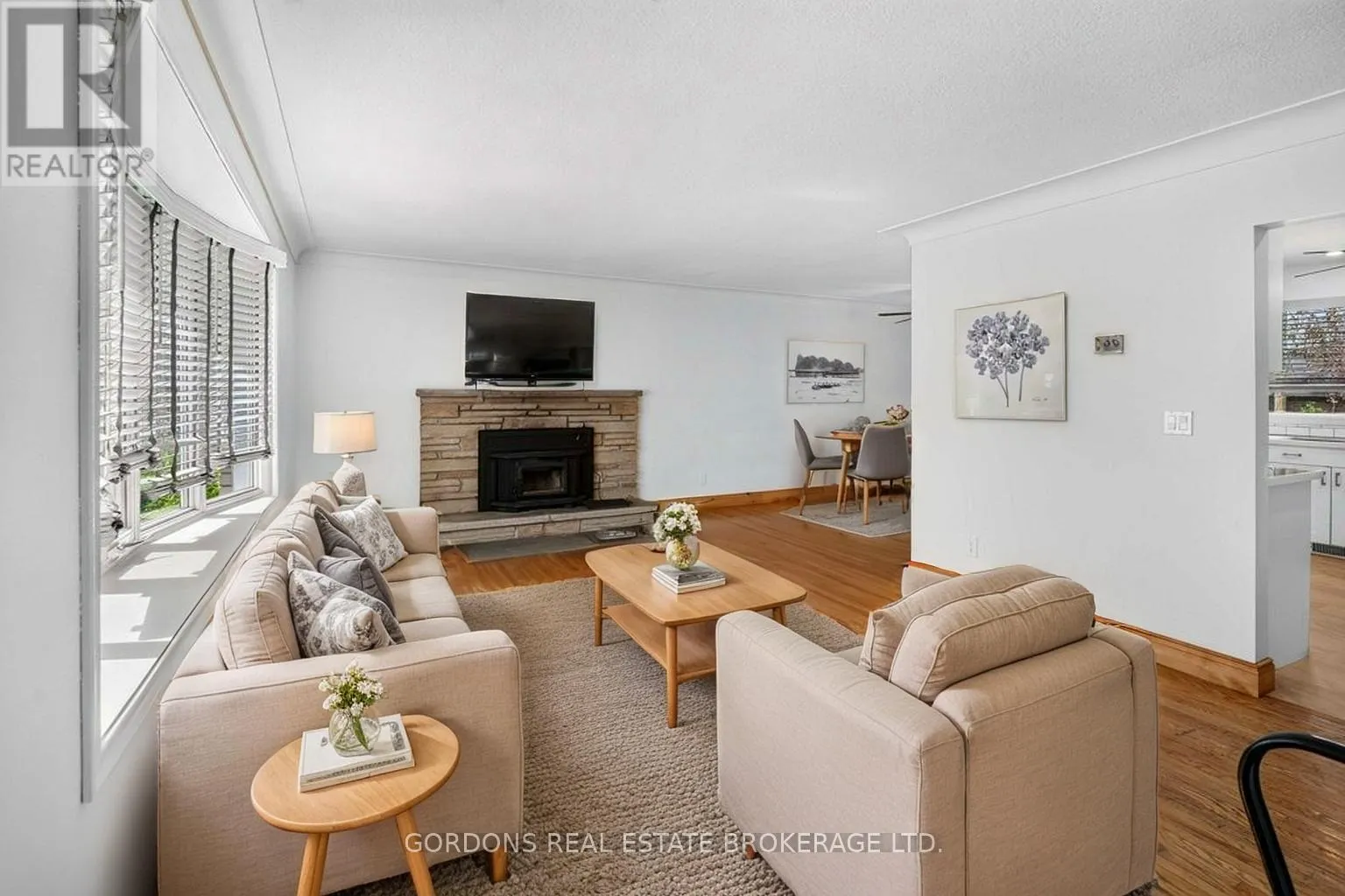 207 ROBERT WALLACE DRIVE