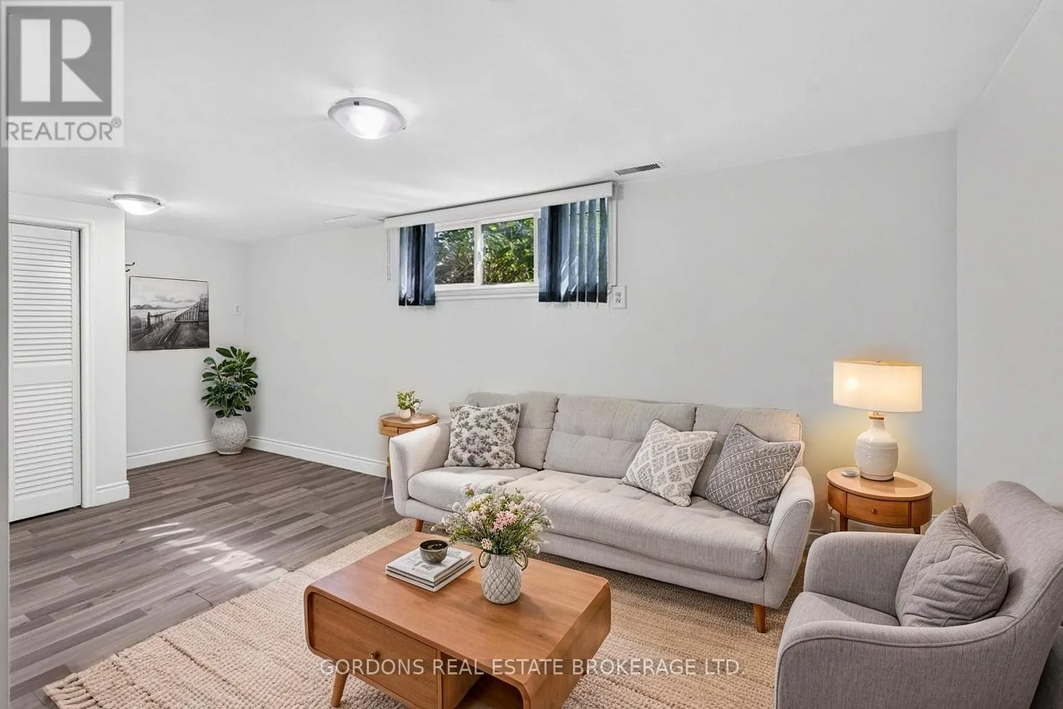 207 ROBERT WALLACE DRIVE