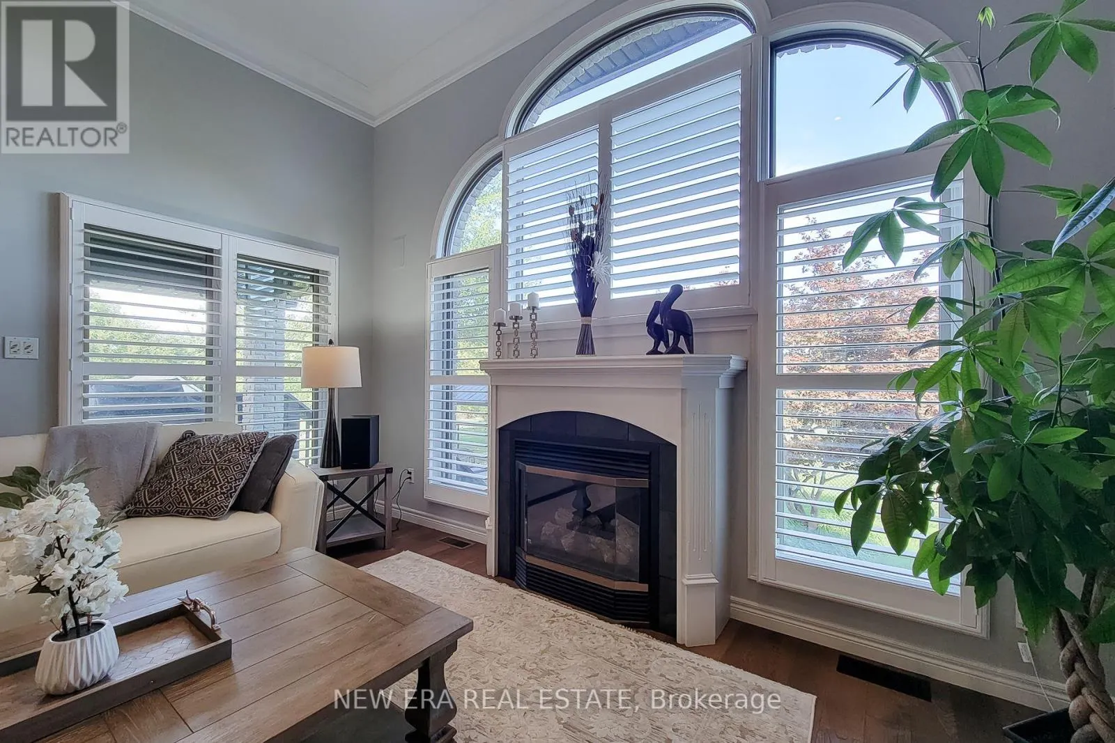 24 CARMICHAEL CRESCENT