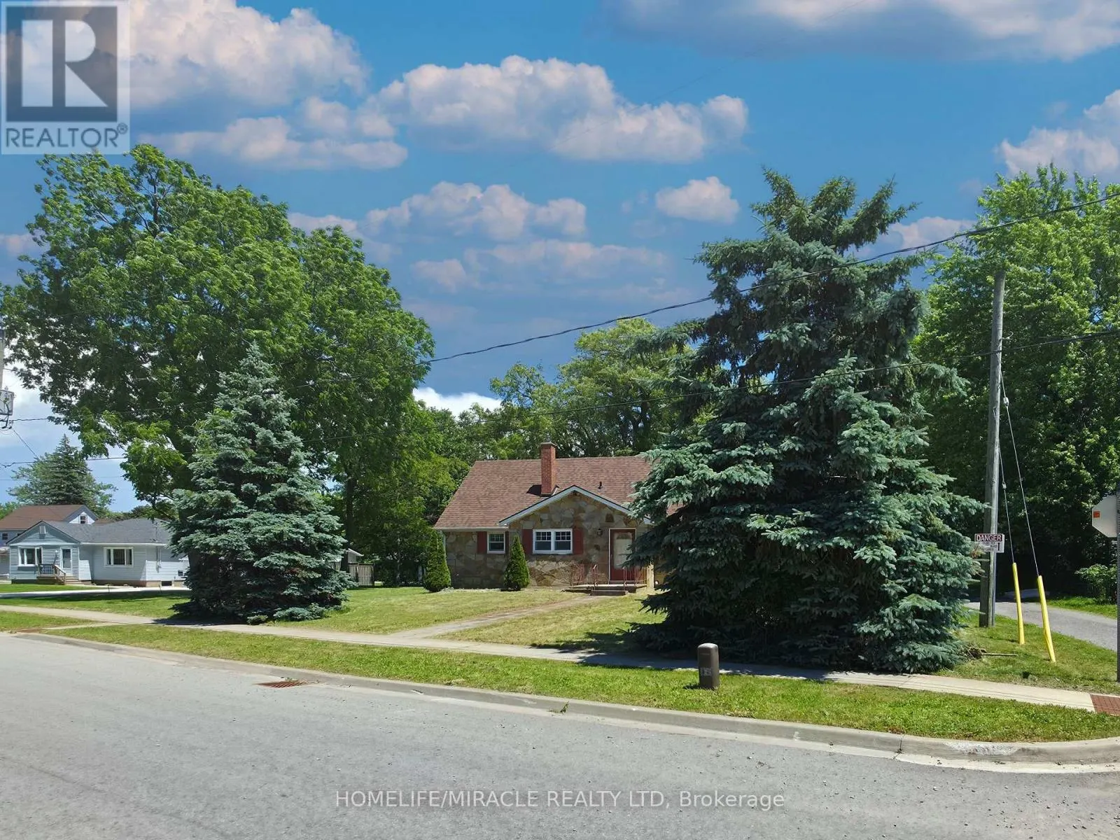 17 GODERICH STREET