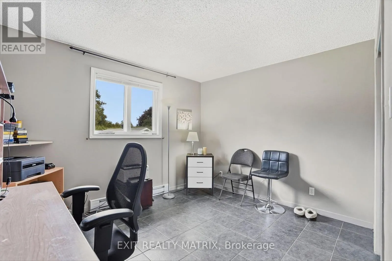 353 NELSON STREET E