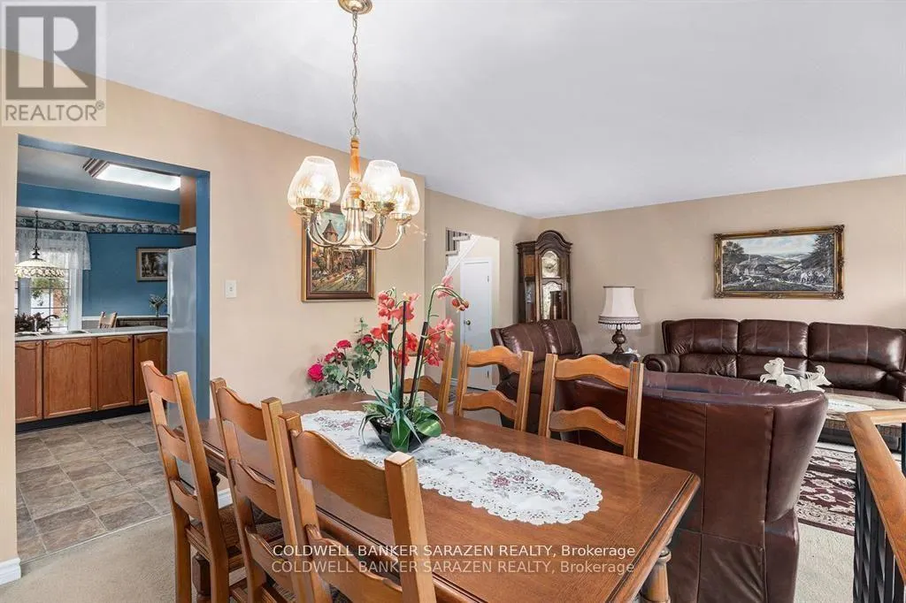 557 LATOUR CRESCENT