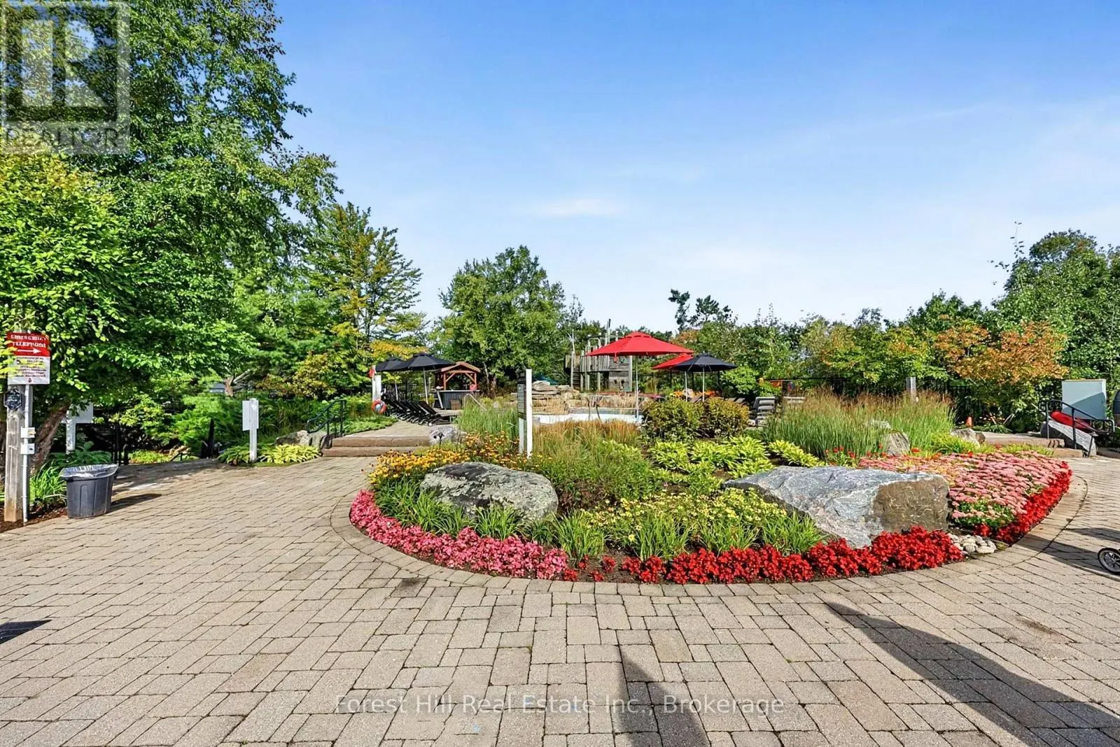 502 - 120 CARRICK TRAIL #502