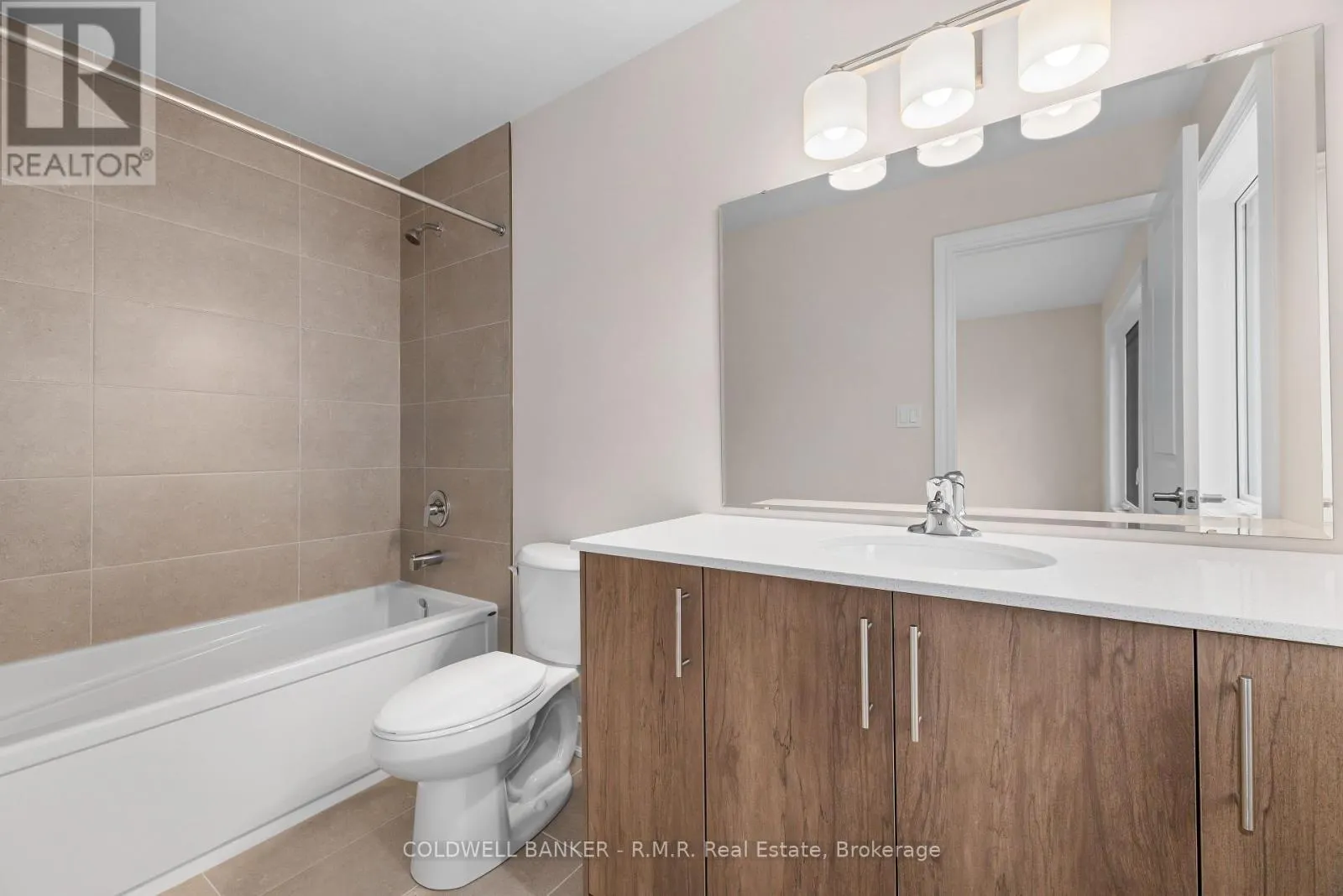 B - 434 ORCHARD AVENUE S #B