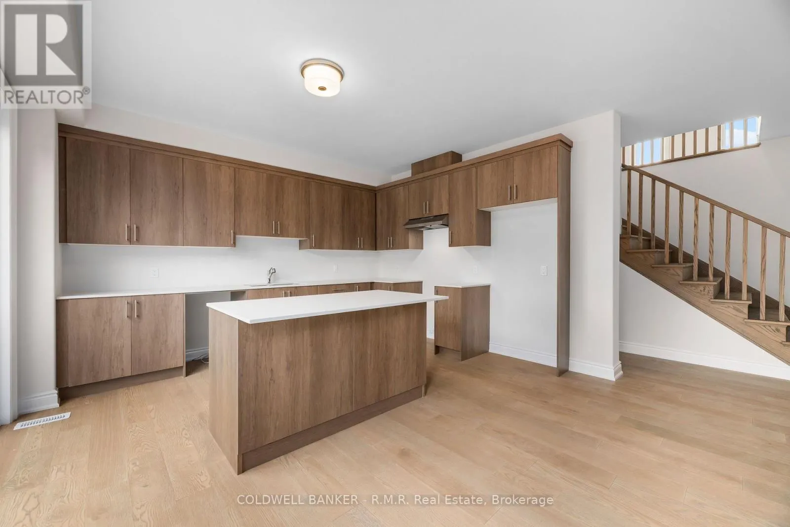 B - 434 ORCHARD AVENUE S #B