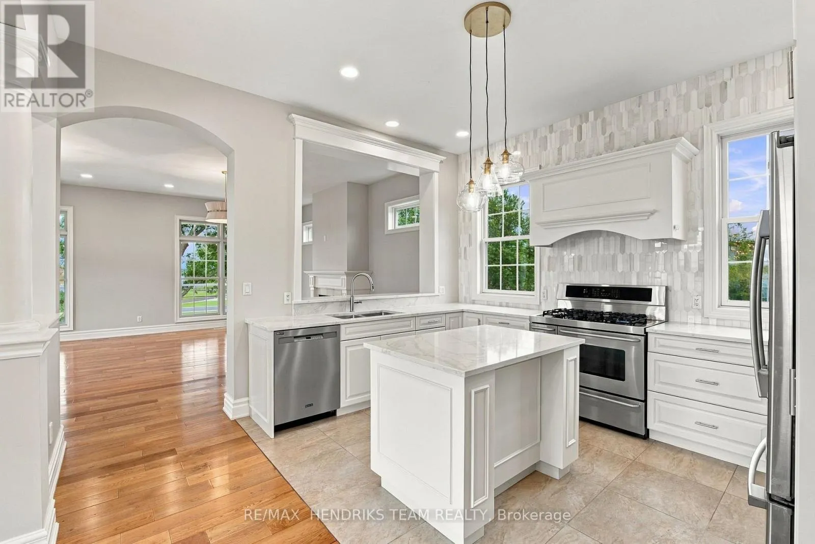 4069 NIAGARA RIVER PARKWAY