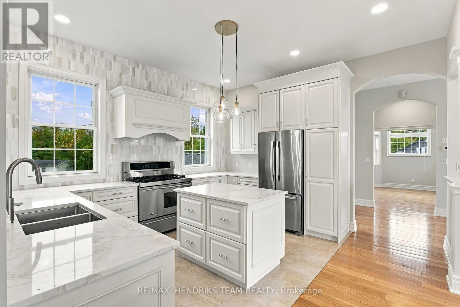 4069 NIAGARA RIVER PARKWAY