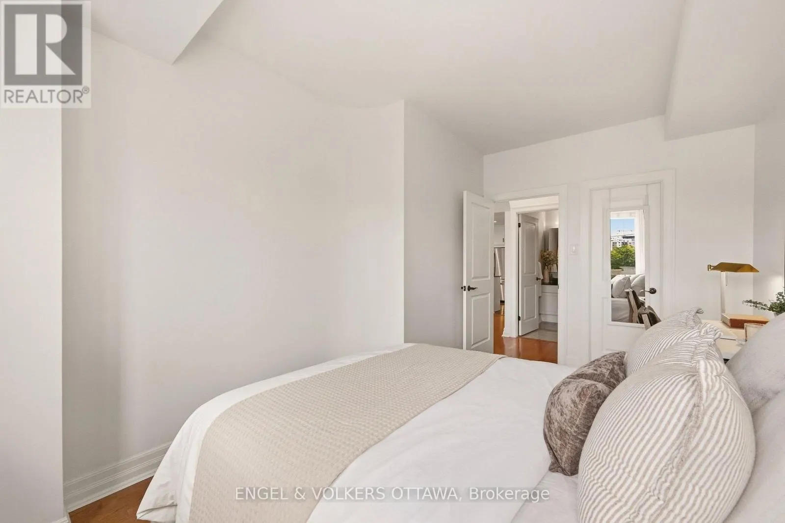 312 - 320 MCLEOD STREET