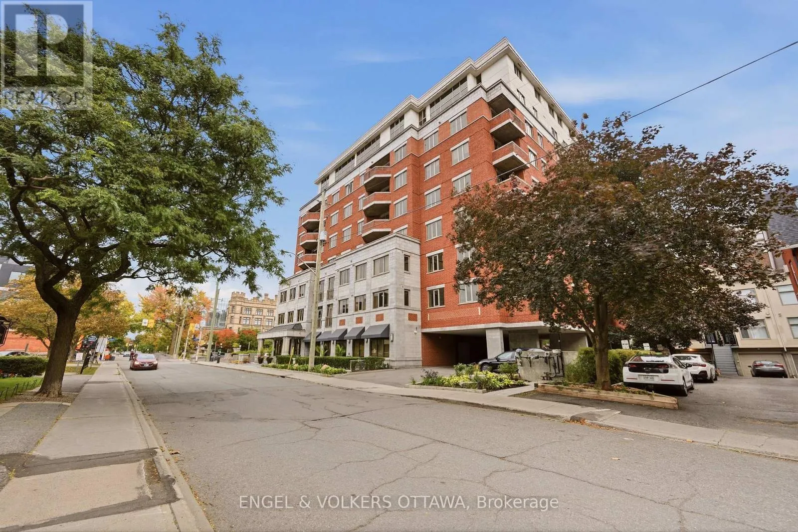 312 - 320 MCLEOD STREET