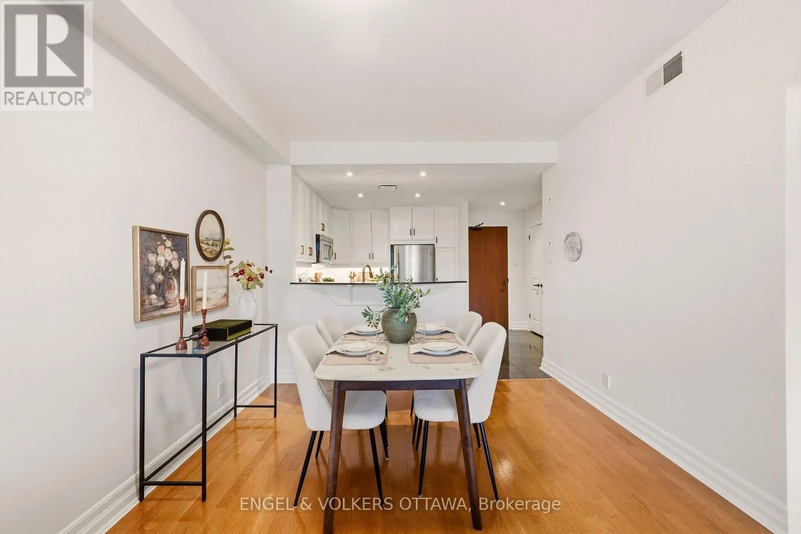 312 - 320 MCLEOD STREET