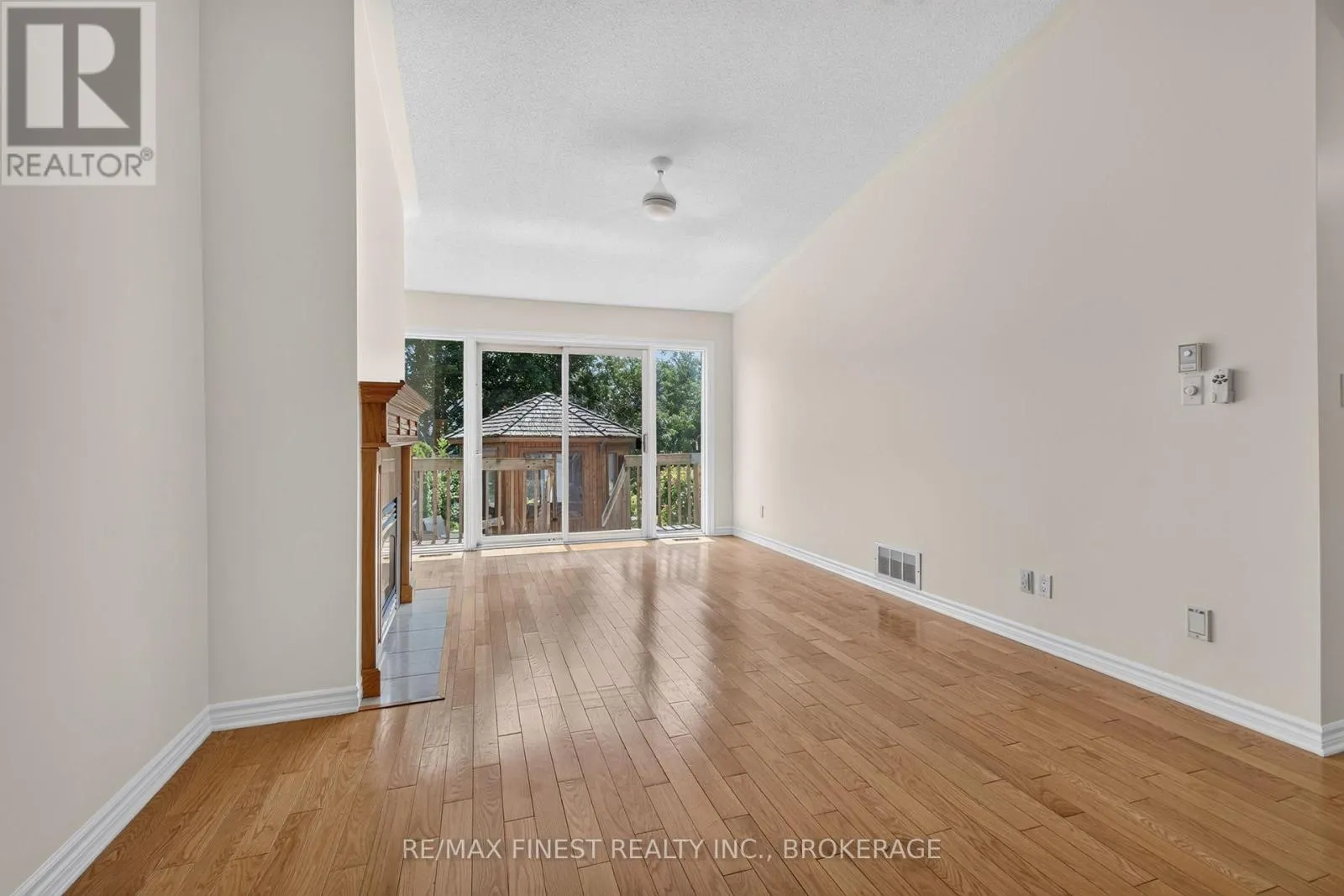 712 MILLWOOD DRIVE