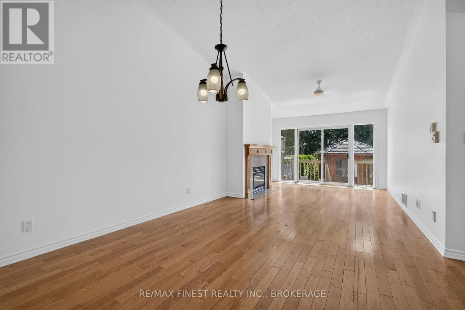 712 MILLWOOD DRIVE