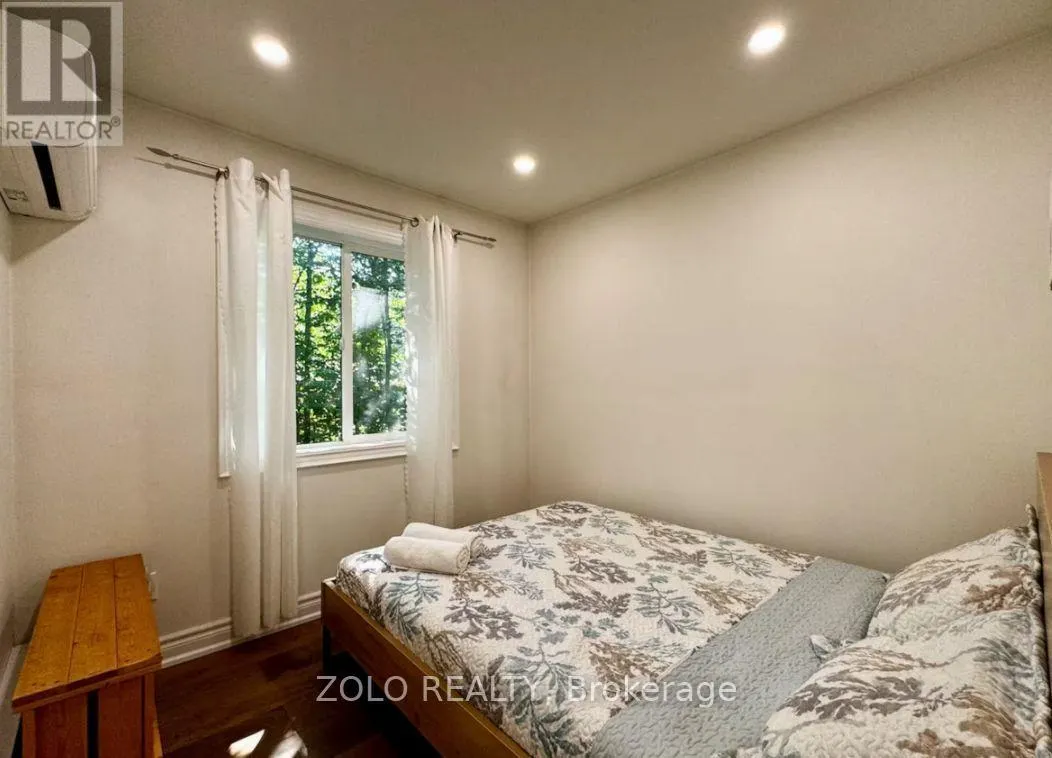 886 MONCK ROAD