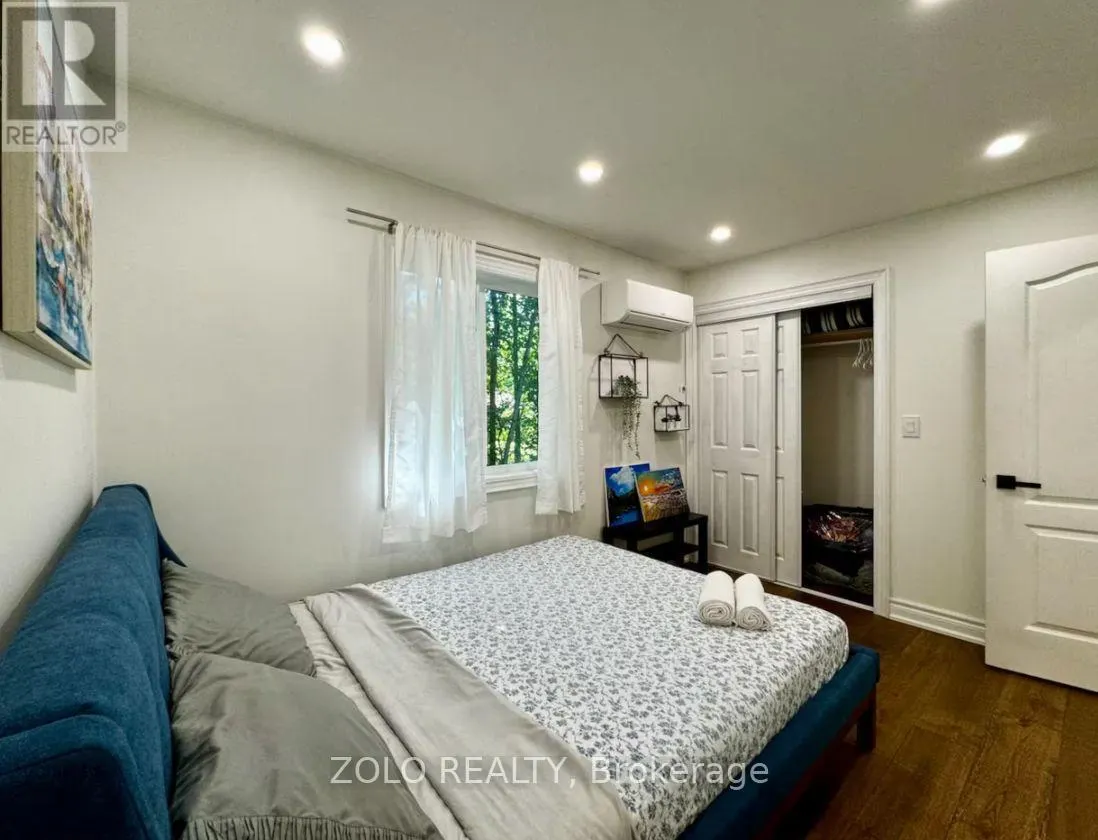 886 MONCK ROAD